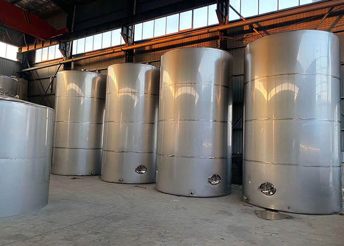 二手不銹鋼儲(chǔ)罐08