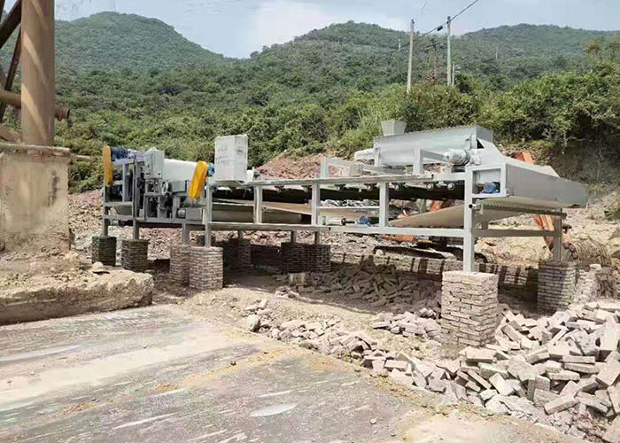 二手帶式壓濾機(jī)01