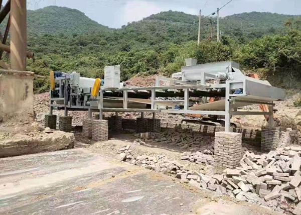 二手帶式壓濾機(jī)